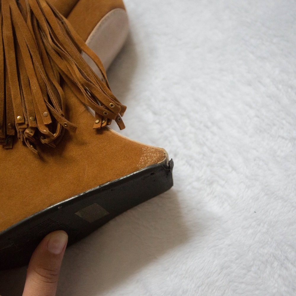 Brown heel less platform shoes, with tassels - Picture 4 of 9